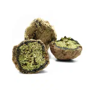 Moon rock CBD ouvert avec la fleur et la résine apparente